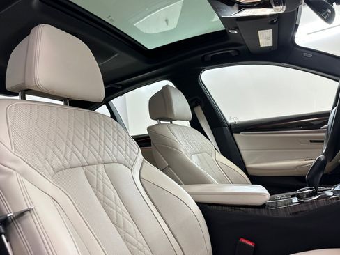 Certified 2023 BMW 530i w/ Executive Package image 32