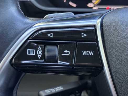 Used 2019 Audi e-tron Prestige w/ Prestige Package AWD/4WD image 29