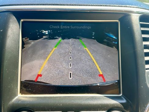 Used 2017 Jeep Grand Cherokee Limited AWD/4WD image 26