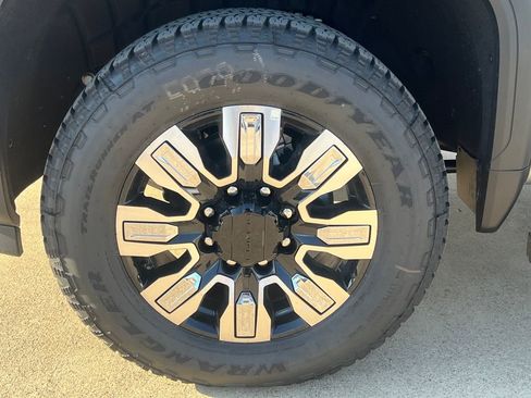 New 2026 GMC Sierra 2500 Denali w/ Denali Reserve Package image 26