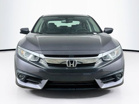 Used 2018 Honda Civic EX-L image 2