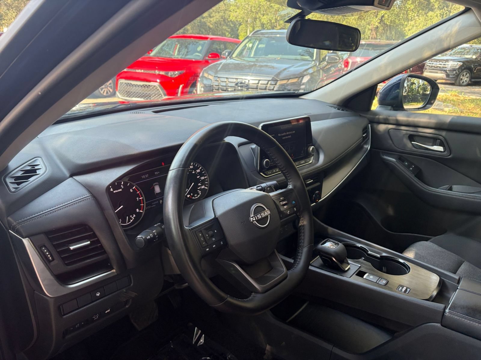 Used 2025 Nissan Rogue SV FWD image 35