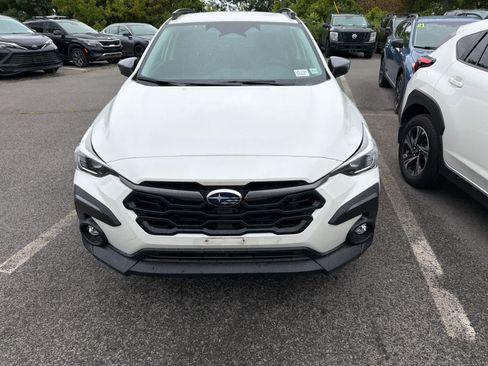 Used 2024 Subaru Crosstrek 2.5i Limited AWD/4WD image 4