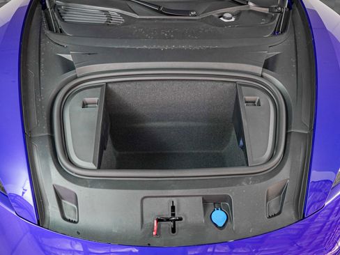 New 2025 Porsche Taycan Turbo GT image 12