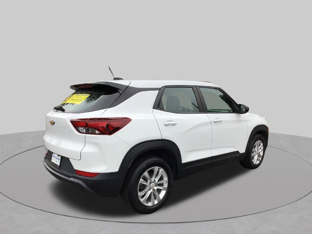 Used 2023 Chevrolet TrailBlazer LS FWD image 6