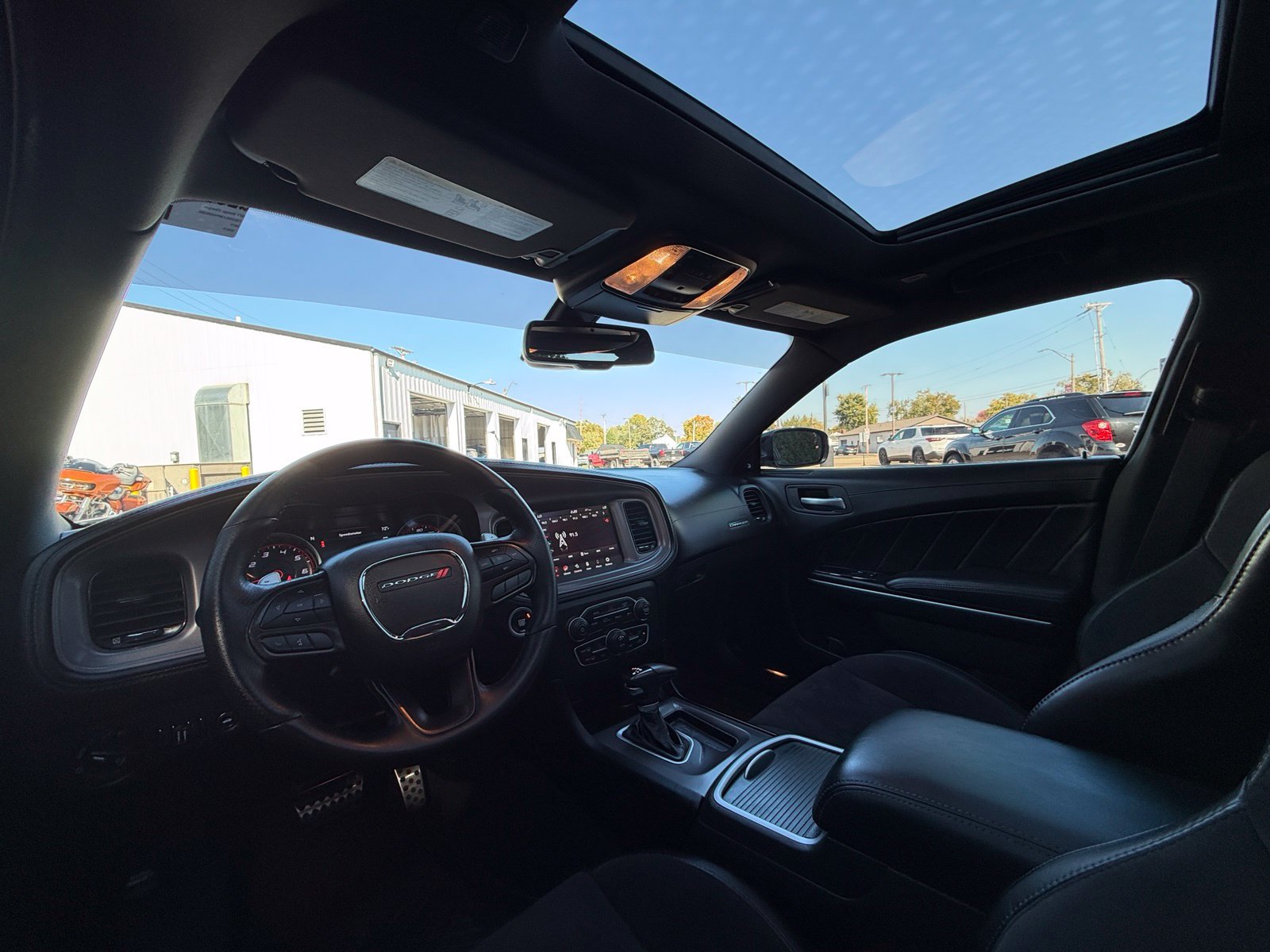 Used 2023 Dodge Charger R/T w/ Plus Group RWD image 17