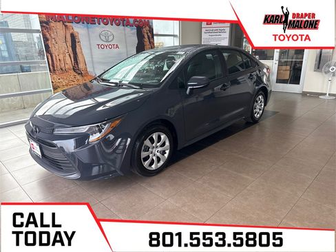 Certified 2025 Toyota Corolla LE image 1