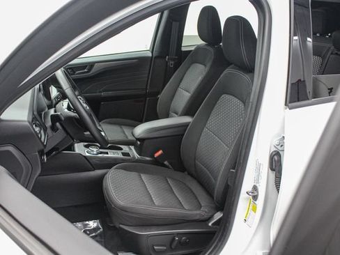 Used 2023 Ford Escape Active w/ Tech Pack #1 AWD/4WD image 16