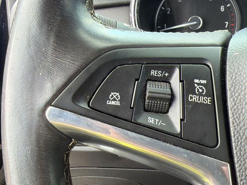 Used 2022 Buick Encore Preferred w/ Safety Package FWD image 16