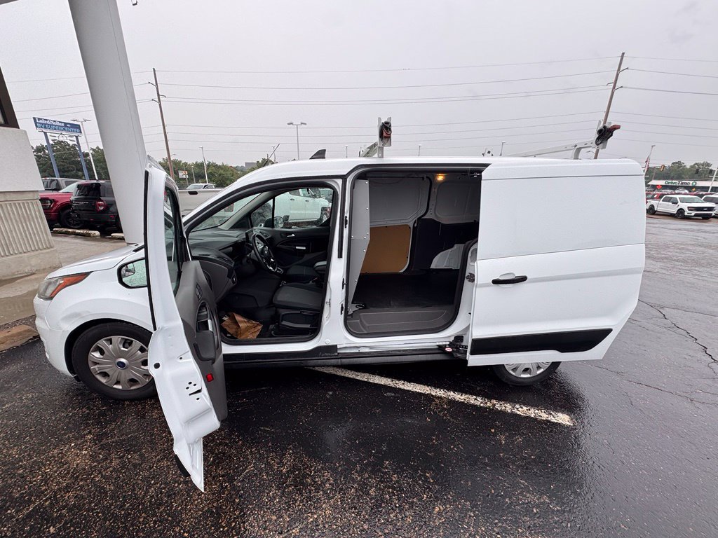 Used 2019 Ford Transit Connect XLT FWD image 4