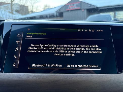 Used 2023 Audi e-tron GT Premium Plus image 56