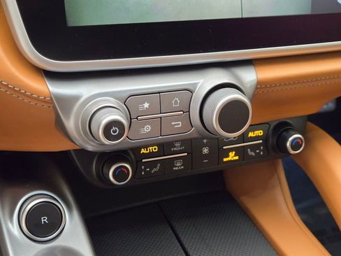 Used 2017 Ferrari GTC4Lusso image 43