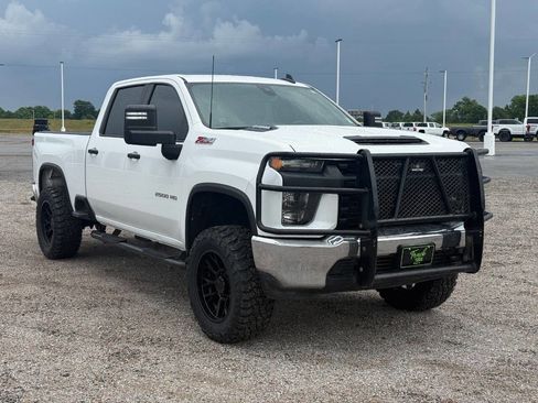 Used 2022 Chevrolet Silverado 2500 W/T w/ WT Convenience Package AWD/4WD image 3