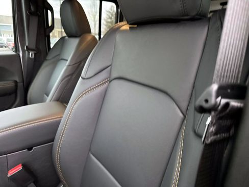 New 2026 Jeep Wrangler Unlimited Sahara image 10