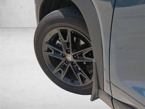Certified 2025 Toyota Grand Highlander AWD Hybrid image 10