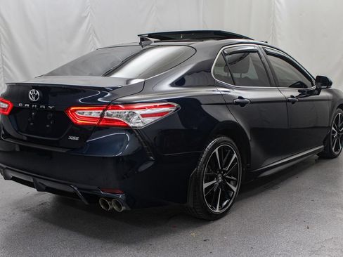 Used 2020 Toyota Camry XSE FWD image 12