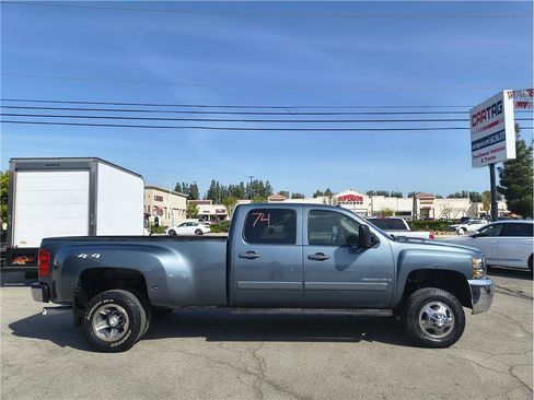 Used 2008 Chevrolet Silverado 3500 LT w/ EZ-Lift Tailgate Package image 4