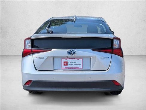 Used 2021 Toyota Prius LE FWD image 6