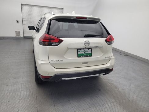 Used 2019 Nissan Rogue SV w/ Premium Package AWD/4WD image 6
