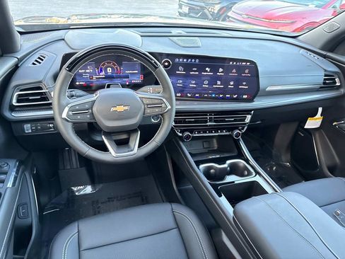 New 2026 Chevrolet Traverse LT w/ Enhanced Driving Package image 8