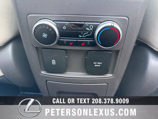 Used 2023 Ford Explorer Platinum w/ Technology Package AWD/4WD image 19