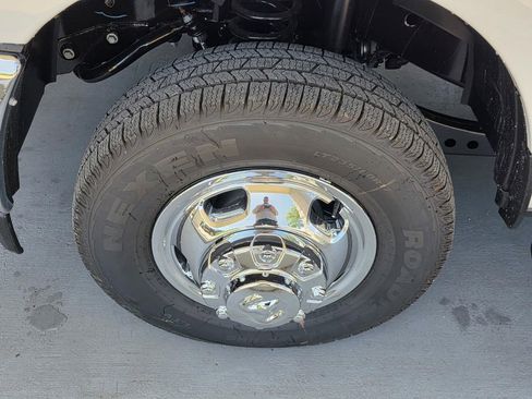 New 2026 RAM 3500 Tradesman AWD/4WD image 37