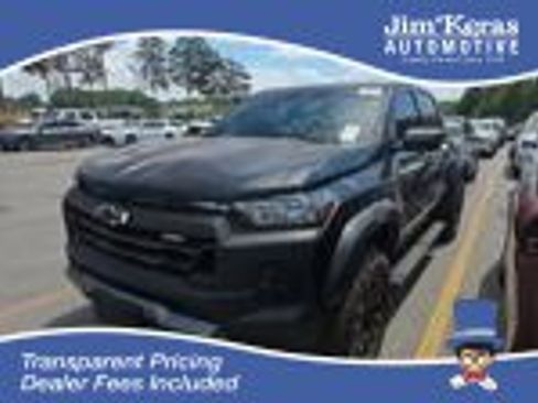 Used 2024 Chevrolet Colorado Trail Boss w/ Advanced Trailering Package AWD/4WD image 1