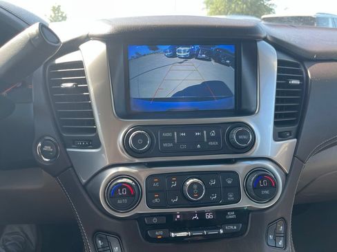 Used 2019 Chevrolet Tahoe Premier RWD image 16