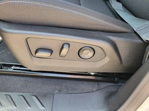 New 2026 GMC Canyon Elevation w/ Convenience Package RWD image 22