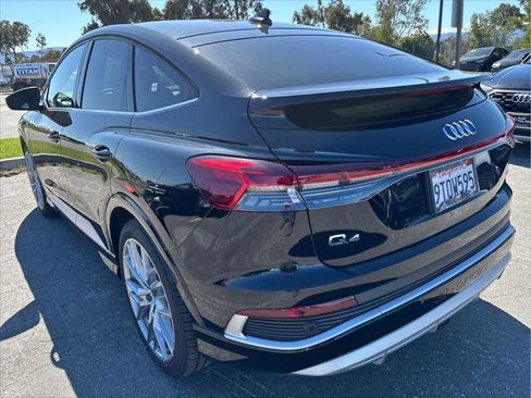 Used 2025 Audi Q4 e-tron Premium Plus w/ Premium Plus image 4