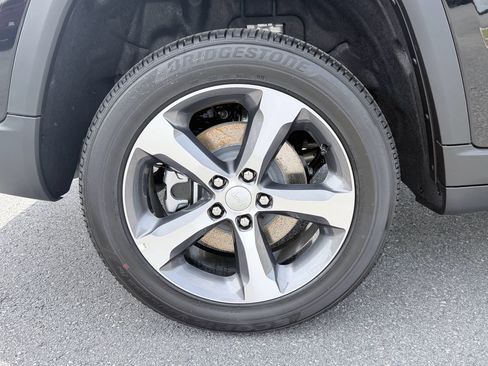New 2026 Jeep Grand Cherokee L Limited RWD image 36
