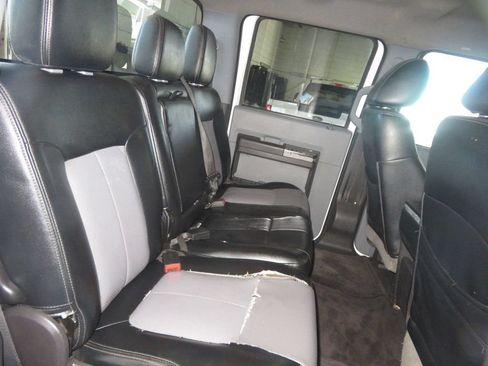 Used 2011 Ford F250 XLT w/ XLT Interior Pkg AWD/4WD image 31