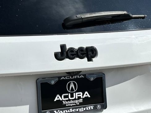 Used 2020 Jeep Grand Cherokee Altitude RWD image 7