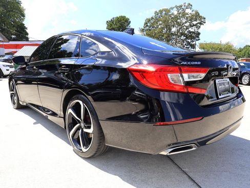 Used 2019 Honda Accord Sport image 4
