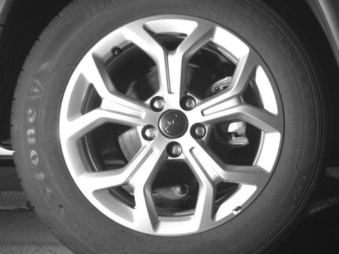 Used 2025 Jeep Compass Latitude AWD/4WD image 15