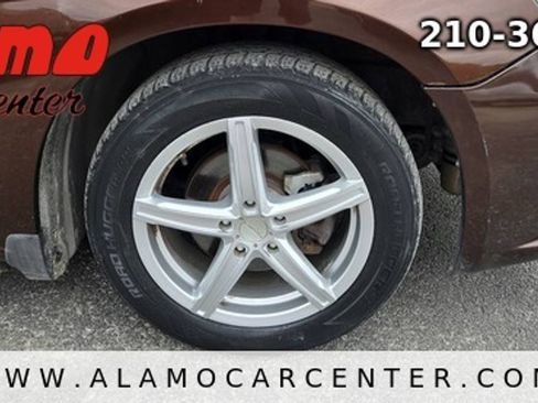 Used 2012 Chrysler 200 LX FWD image 13