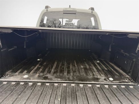 Used 2020 Toyota Tacoma SR5 w/ Technology Package image 25