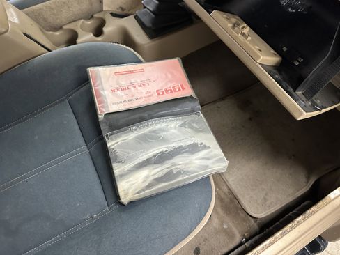 Used 1999 Jeep Wrangler Sahara image 22