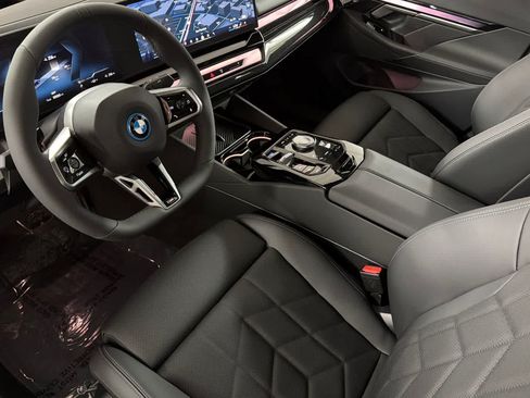 New 2027 BMW i5 eDrive40 w/ M Sport Package RWD image 11