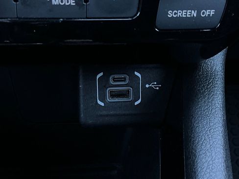 Used 2025 Jeep Compass Trailhawk image 25