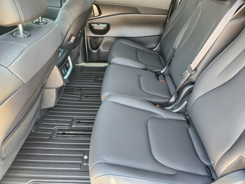 New 2027 Kia Carnival SX Prestige FWD image 26