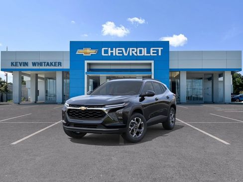 New 2026 Chevrolet Trax LT w/ Sunroof Package FWD image 8