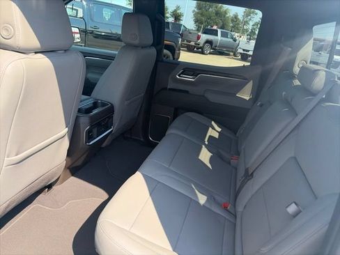 New 2026 GMC Sierra 1500 SLT w/ SLT Premium Plus Package AWD/4WD image 11