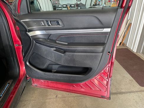 Used 2018 Ford Explorer Sport w/ Ford Safe & Smart Package AWD/4WD image 22