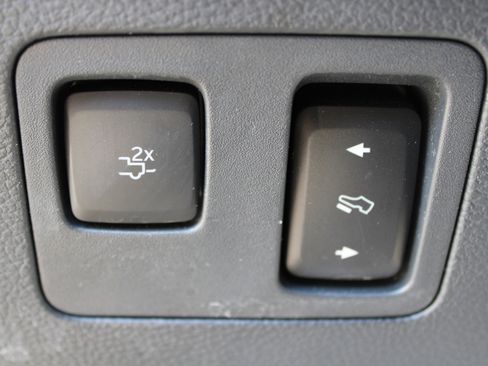 Used 2022 Ford F250 Platinum w/ FX4 Off-Road Package image 20