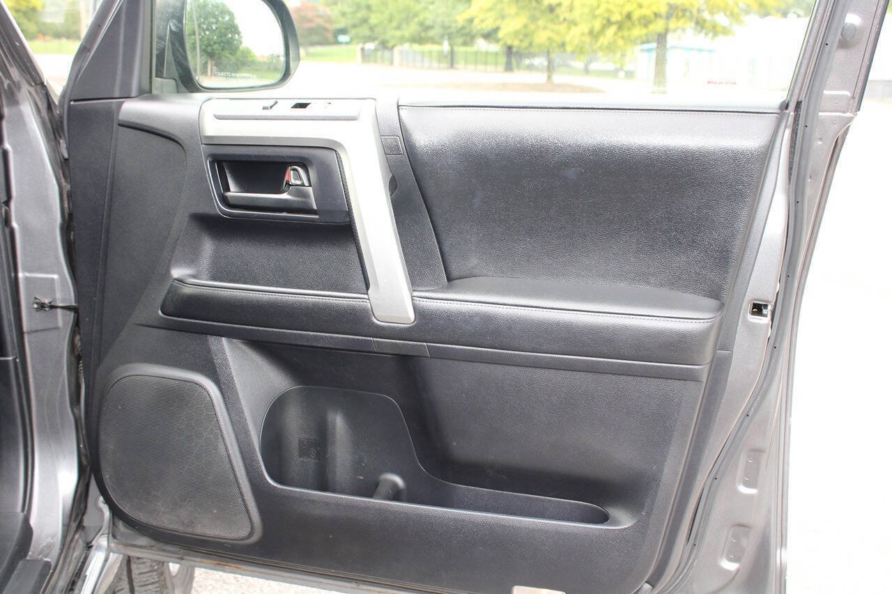 Used 2013 Toyota 4Runner Limited AWD/4WD image 20