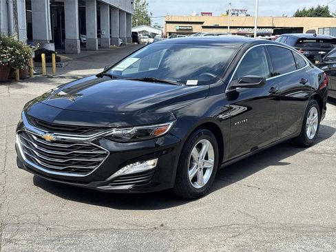 Used 2023 Chevrolet Malibu LT w/ Driver Confidence Package image 7