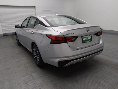 Used 2024 Nissan Altima 2.5 SV image 5