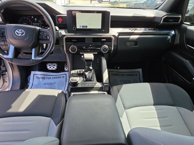 Used 2025 Toyota Tacoma TRD Sport AWD/4WD image 16
