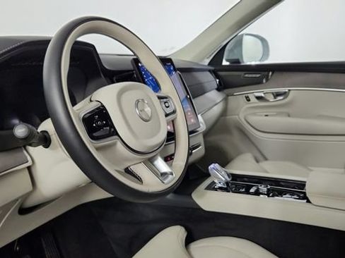 Certified 2026 Volvo XC90 B6 Ultra w/ Protection Package AWD/4WD image 12